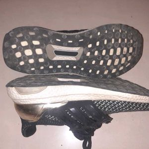 Gold &amp; Black Sport Shoes - Women