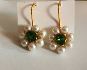 Elegant Pearl & Emerald Flower Earrings bugadi