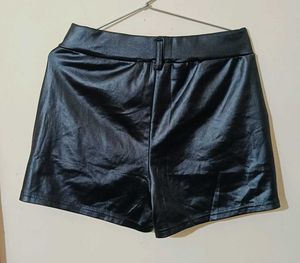 Women - Leather Shorts