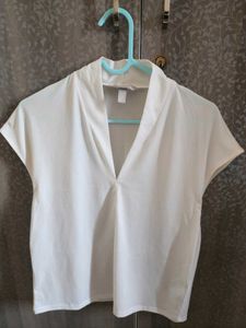 Chic White V-Neck Cap Sleeve Top