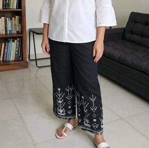 Global Desi Embroidered Black 3/4th pants
