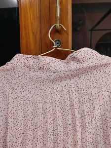 Chic Pink Dotted Pleated Skirt