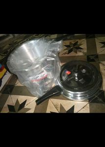 Ganga Shomom Pressure Cooker