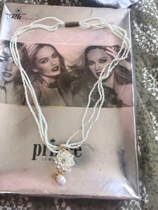 Vintage Pearl &amp; Crystal Flower Necklace