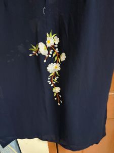 Elegant Navy Blue Kurta with Floral Embroidery