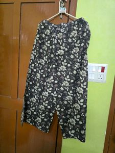 Chic Checked Tunic Top