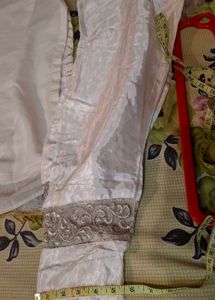 Elegant White Embroidered Kurta