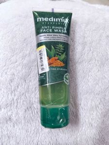 Medimix Ayurvedic Anti Pimple Face Wash, 100ml