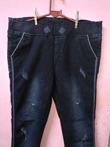 🎀150rs SALE🎀Distressed Dark Wash Denim Pants