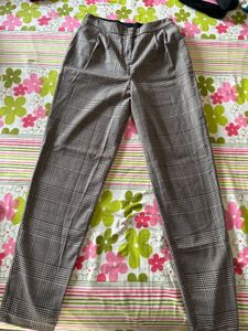 ONLY - Plaid High-Waisted Pants