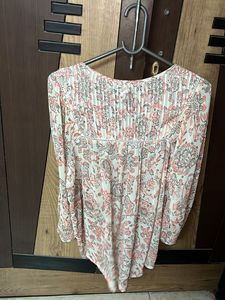 Floral Print V-Neck Blouse