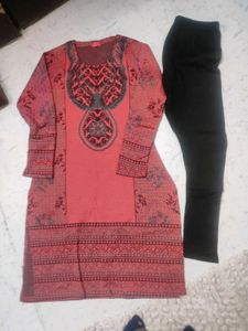 Kurta Set with Matching Leggings