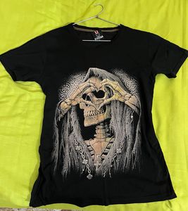 Gothic Skeleton Heart Graphic T-Shirt