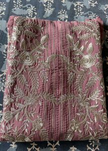 Embroidered Mauve Kurta set