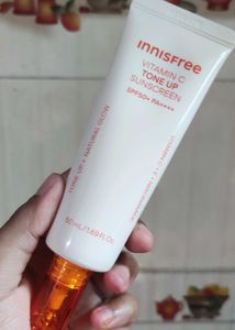 Innisfree Vitamin C Tone Up Sunscreen