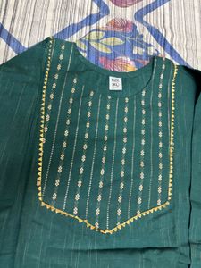 Elegant Emerald Green Kurta Set