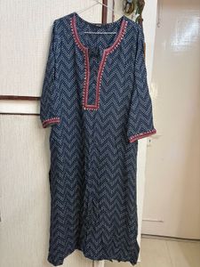 Elegant Blue & White Zigzag Print Kurta