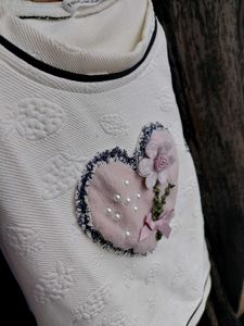 Cream clothing set for girls