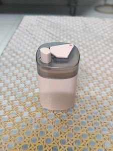 Cute Peach Toothpick dispencer