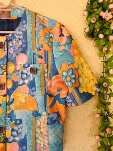 Vibrant Floral Print Cropped Jacket