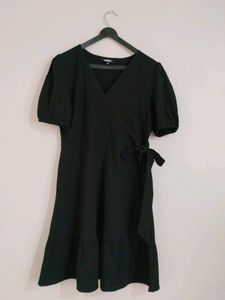 Outryt - Black Wrap Dress