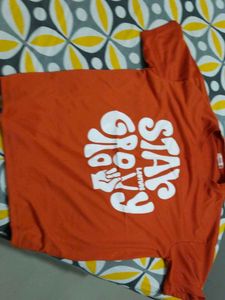 Retro "Stay Groovy" Graphic Tee