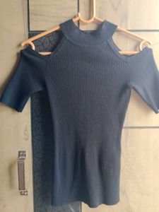 Black Cold Shoulder Ribbed Knit Top