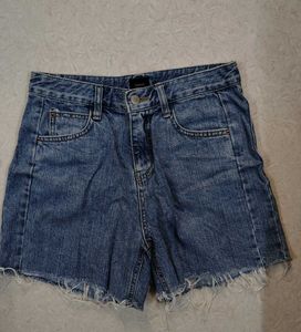 Trendy High-Waisted Denim Shorts✨