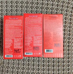 Dot &amp; Key Strawberry Bright Face Serum
