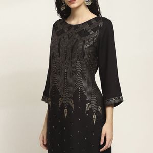 Elegant Black Kurta with Golden Embellishments