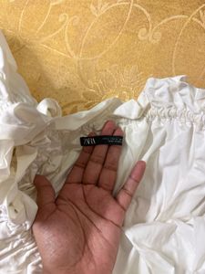 🤍 Zara White Smocked Off-Shoulder Crop Top