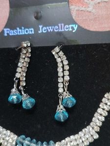 Necklace With Stone and Beads Work