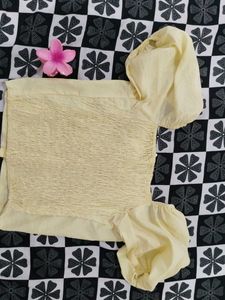 Chic Yellow Puff Sleeve Top
