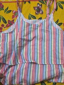 y2k streewear offcut top