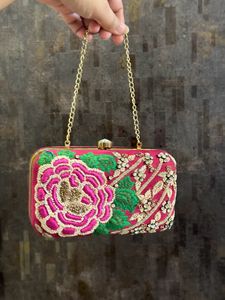 Designer Pink Velvet Garland Feel Clutch