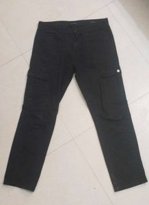 HIGHLANDER Black Cargo Pants