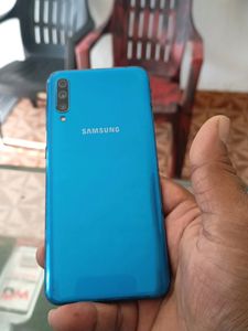 Samsung A50
