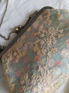 Vintage Floral Lace Clutch Bag