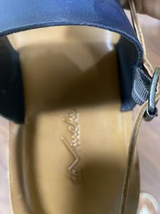 Stylish Two-Tone Leather Sandals
