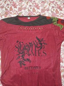 Stylish Rose Applique T-Shirt
