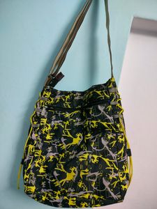 College Bag Or Carry Bag