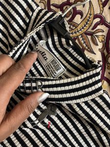 Black And White Color Top Of Bonjour