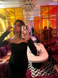 Chic Black Bodycon Dress with Detachable Sleeves