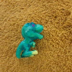Kinder Joy Jurassic World Glowing Dinosaur