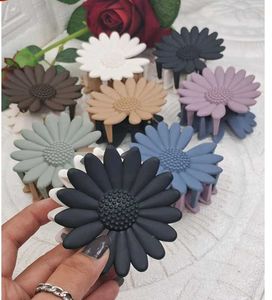 Daisy Flower Hair Claw Clips