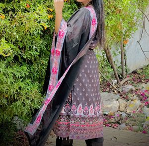 Elegant Black Kurta Set with Pink Border