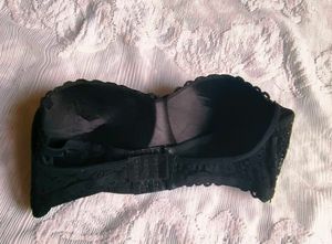 Black Lace Strapless Bra