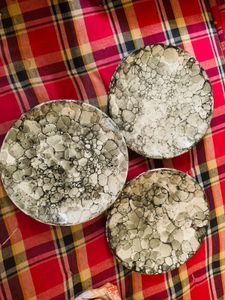 3Unique Bubble Pattern Decorative Plate
