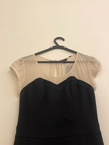 GUESS - Elegant Black Sheer Sleeve Dress, size 6