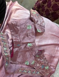 2-shade Satin Saree with Blouse / Belt (women’s )